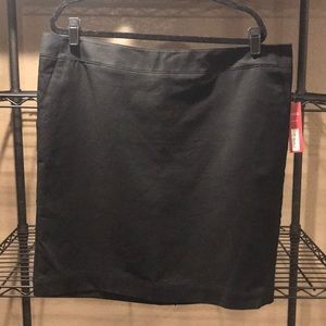 NWT black Merona pencil skirt size 18